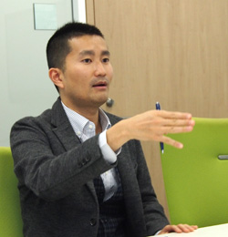 営業本部 安藤大輔 様